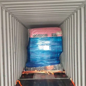 الإشراف على تحميل الحاويات